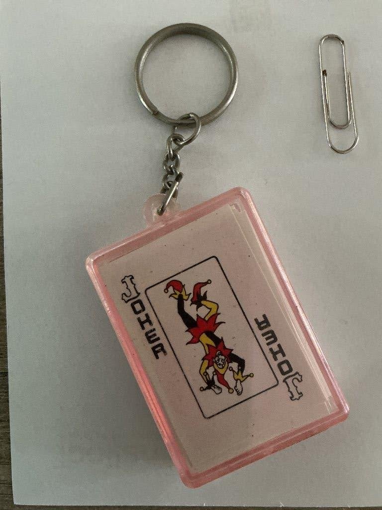 Speelkaarten sleutelhanger, Ophalen of Verzenden, Zo goed als nieuw, Speelkaart(en)