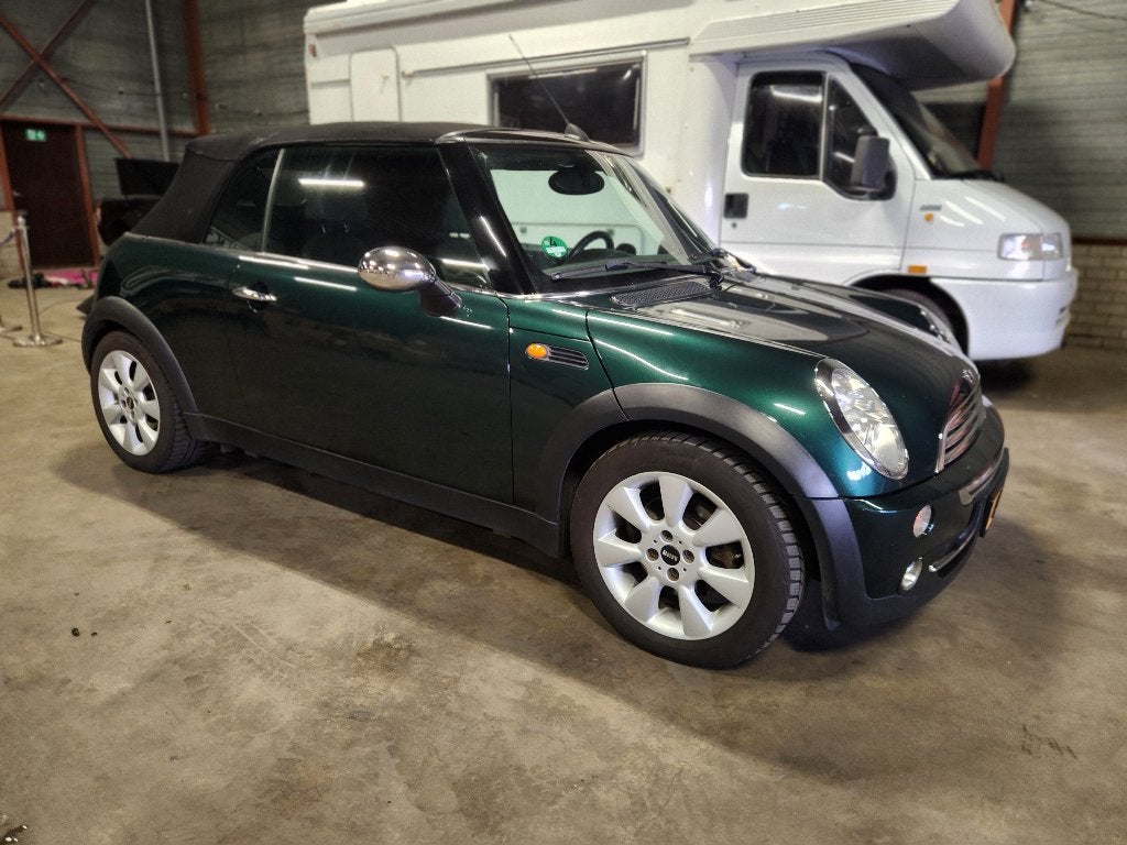 MINi Cooper Cabrio, Voorwielaandrijving, 15 km/l, Zwart, 4 cilinders