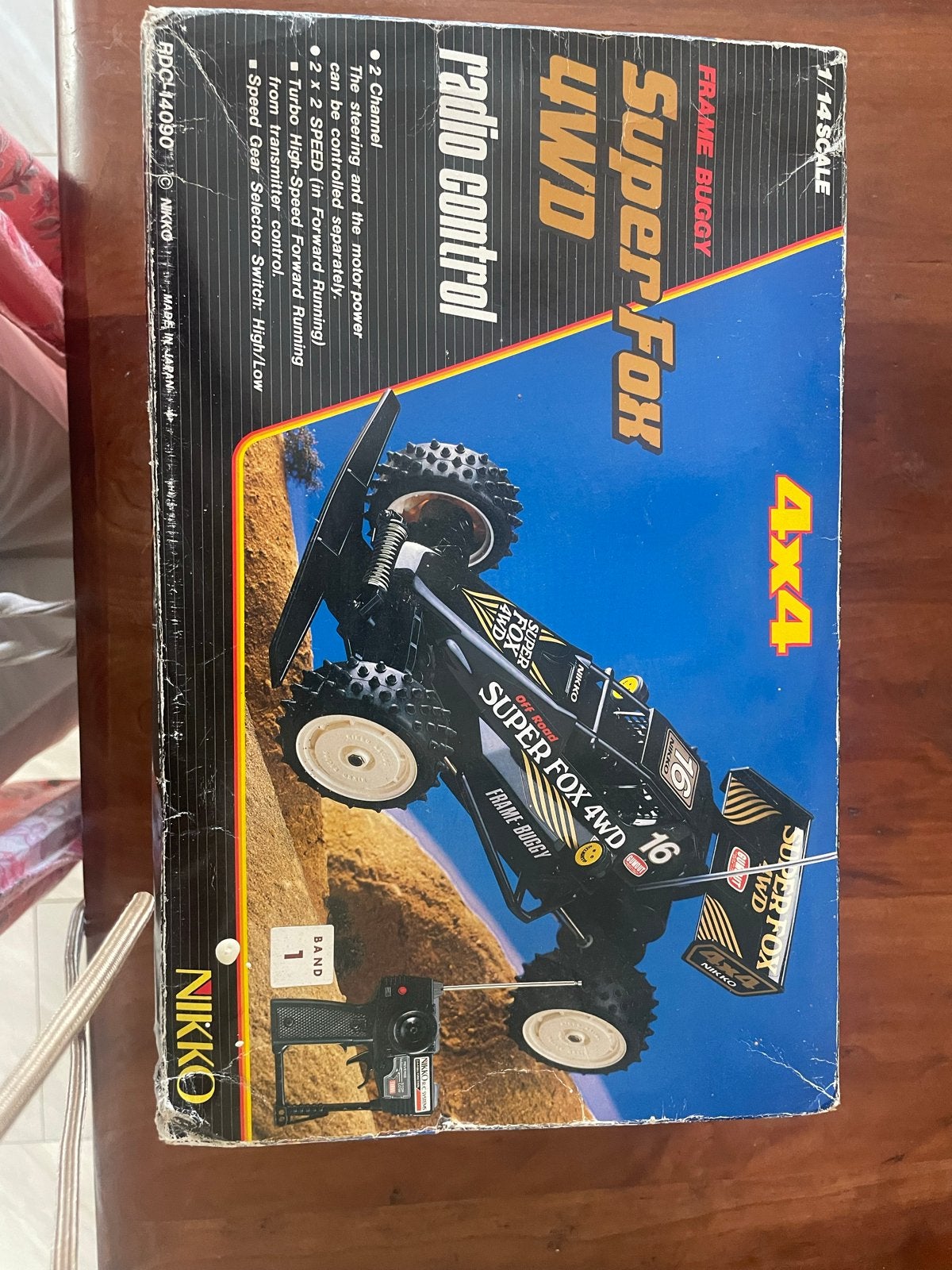 Radiografisch bestuurbare Nikko Super Fox 4WD (1:14), Hobby en Vrije tijd, Modelbouw | Radiografisch | Auto's, Elektro, Gebruikt