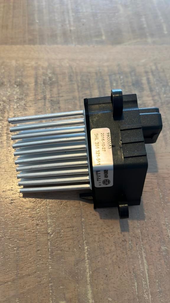 Te koop nieuwe kachelweerstand hella 5hl351321511 bmw e36, Ophalen of Verzenden, Nieuw, BMW
