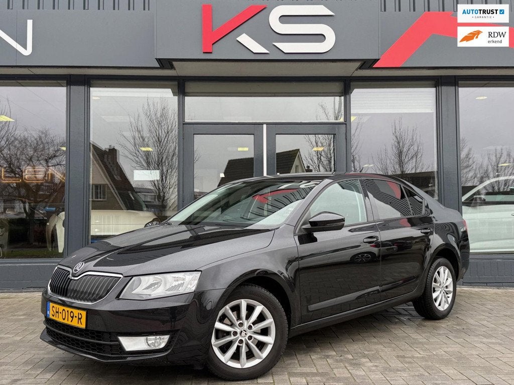 Skoda Octavia 1.2 TSI Greentech Ambition Businessline Navi D, Auto's, Stof, Gebruikt, Euro 6, 4 cilinders