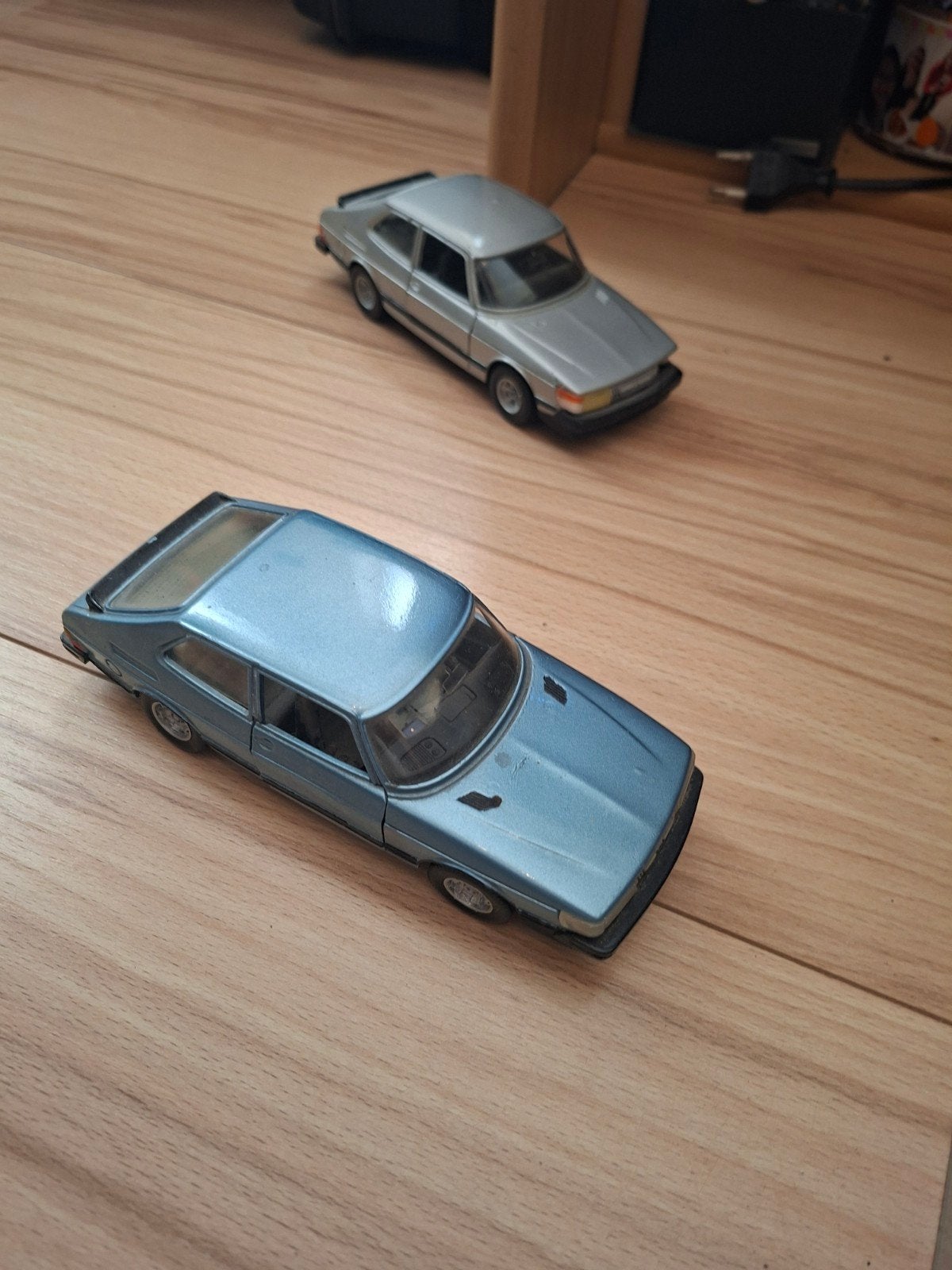 Burago Saab 900 Turbo modelauto - Blauw, Ophalen of Verzenden, Gebruikt, Auto