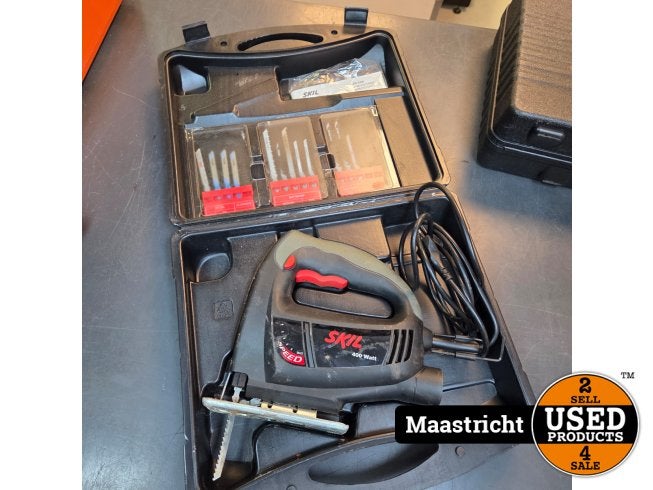 SKIL Decoupeerzaag 400W - Met Stofblazer | Nwpr 39.95, Skil, Zo goed als nieuw, Support@skil.com, 1000 Muirfield Drive, Suite 300, 
Schaumburg, IL 60173
USA