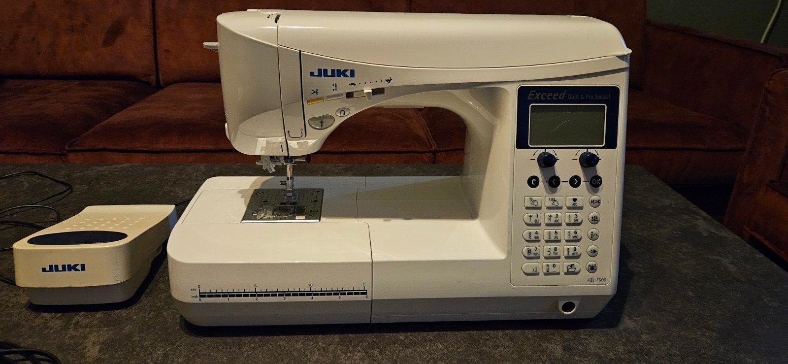 JUKI Exceed HZL-F600 Naaimachine, Ophalen of Verzenden, Zo goed als nieuw, Naaimachine, Overige merken