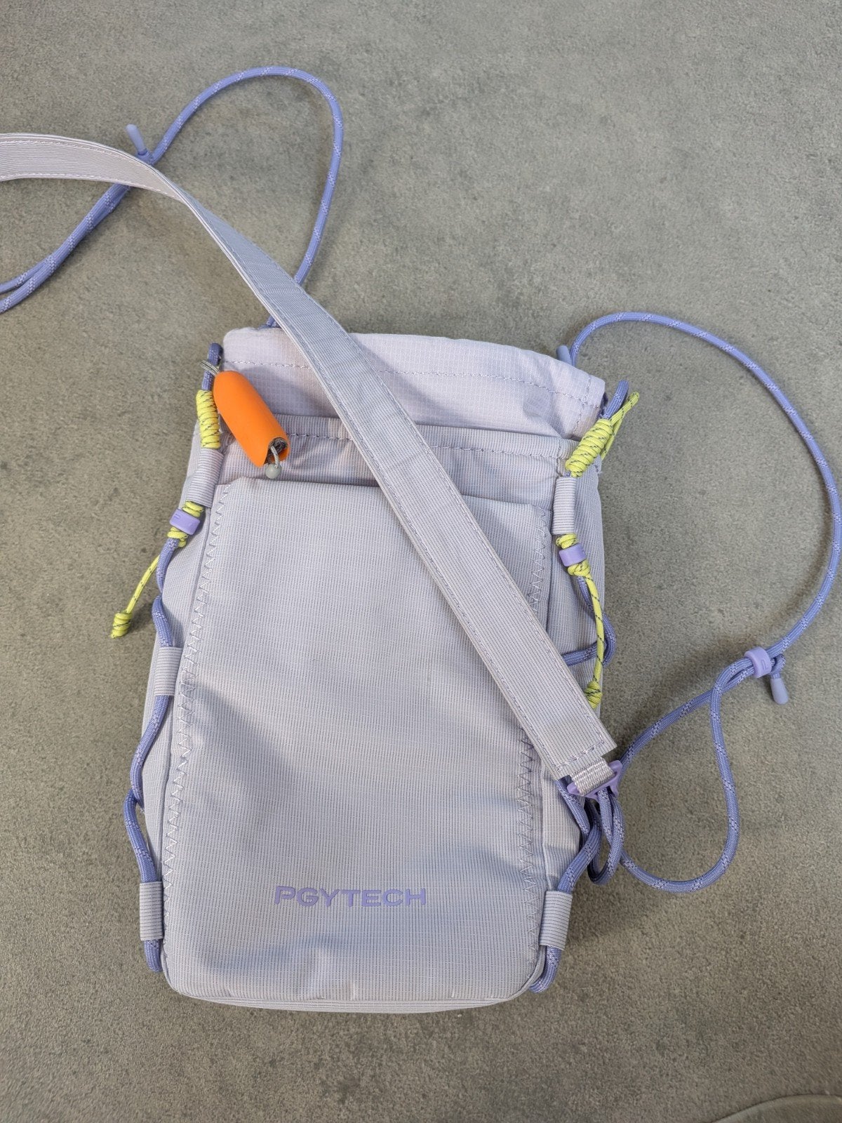 PGYTECH Tech Organizer Schoudertasje - Lavendel, Ophalen of Verzenden, Zo goed als nieuw, Paars, Overige merken