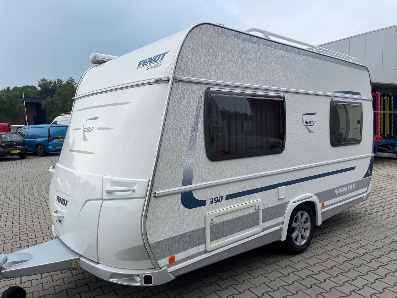 Fendt Bianco 390 - Compacte en complete caravan, Omvormbare zithoek, Kleine zit, Tot en met 3, Particulier