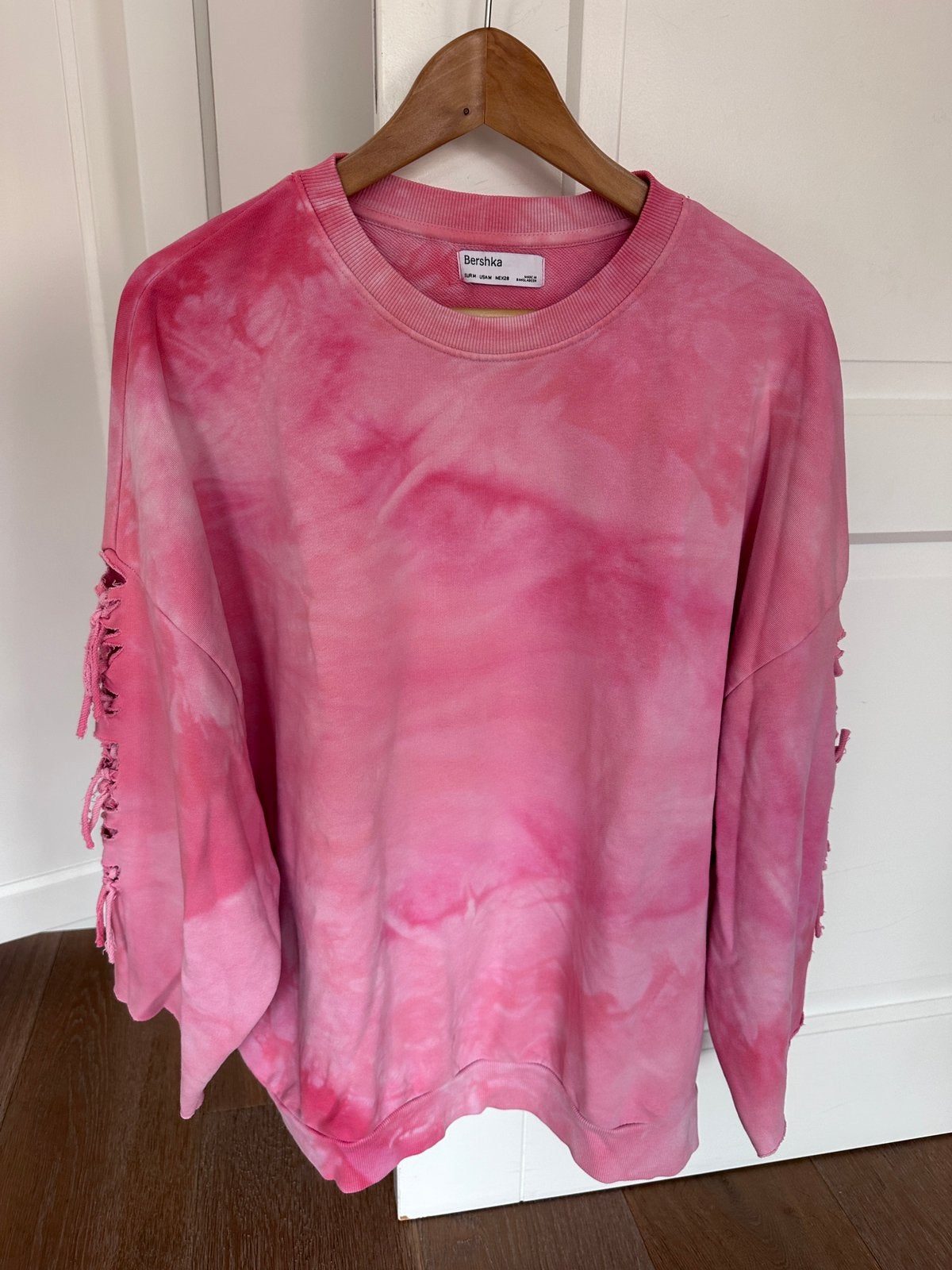 Bershka Oversized Tye-dye pink sweatshirt, Ophalen of Verzenden, Zo goed als nieuw, Maat 38/40 (M), Roze