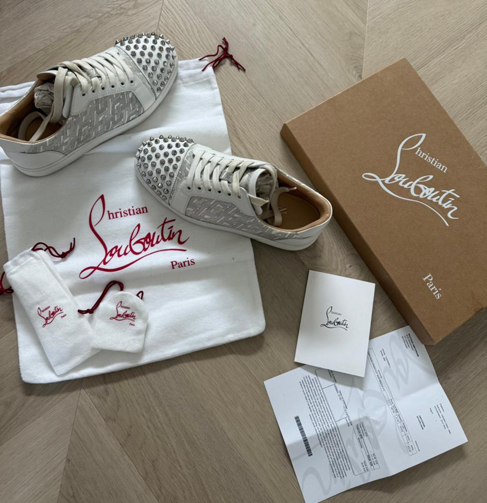 Christian Louboutin sneakers, Ophalen of Verzenden, Zo goed als nieuw, Wit, Sneakers of Gympen