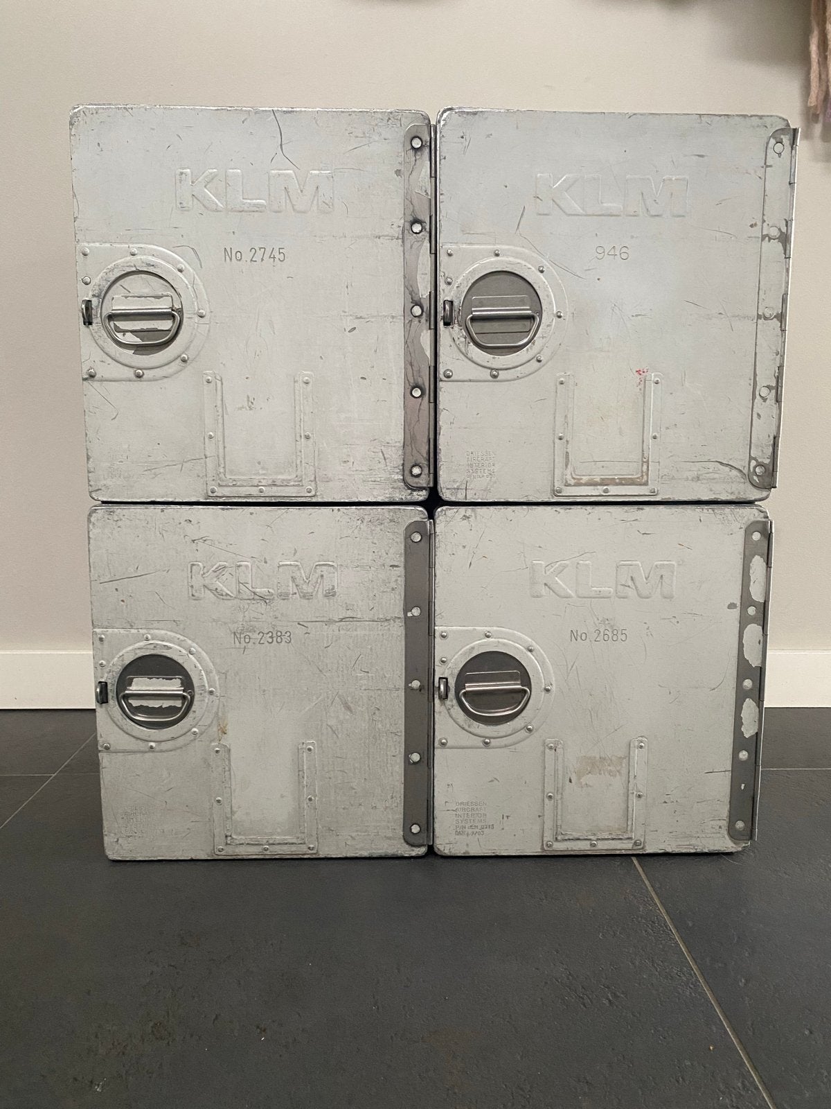 4 stuks KLM vliegtuig kist/cateringbox/galley/flight case, Huis en Inrichting, Ophalen, Gebruikt