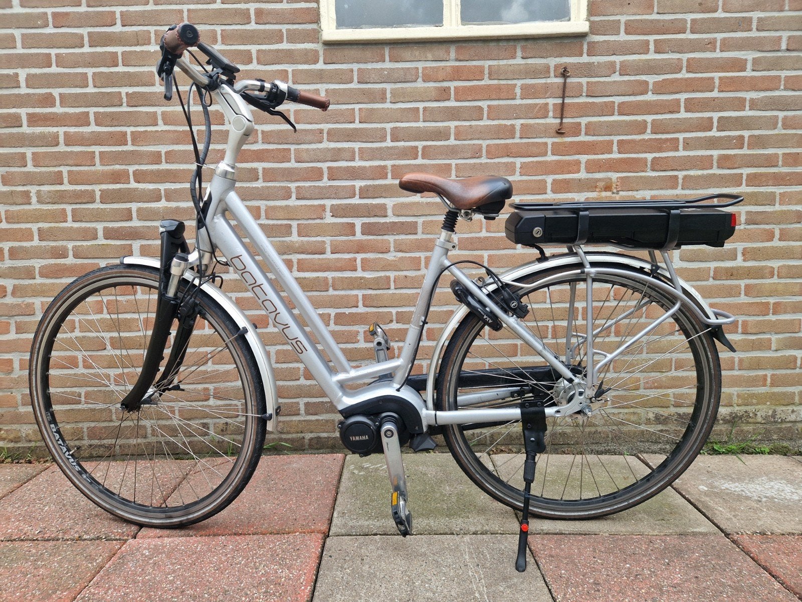 ELEKTRISCHE FIETS BATAVUS STREAM(YAMAHA MIDDEN MOTOR)500Wh, 50 tot 53 cm, Ophalen, Zo goed als nieuw, Batavus