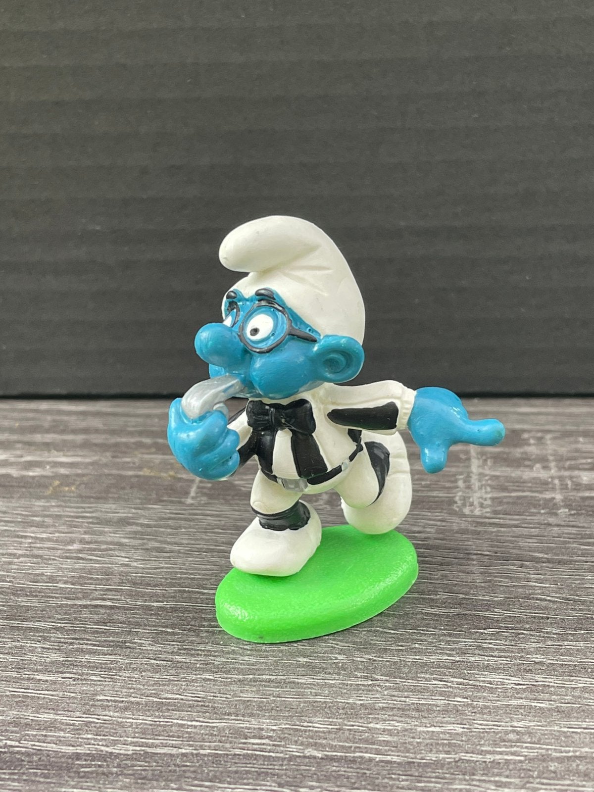 Smurf scheidsrechter, Verzamelen, Smurfen, Ophalen of Verzenden, Gebruikt, Brilsmurf, Poppetje, Figuurtje of Knuffel