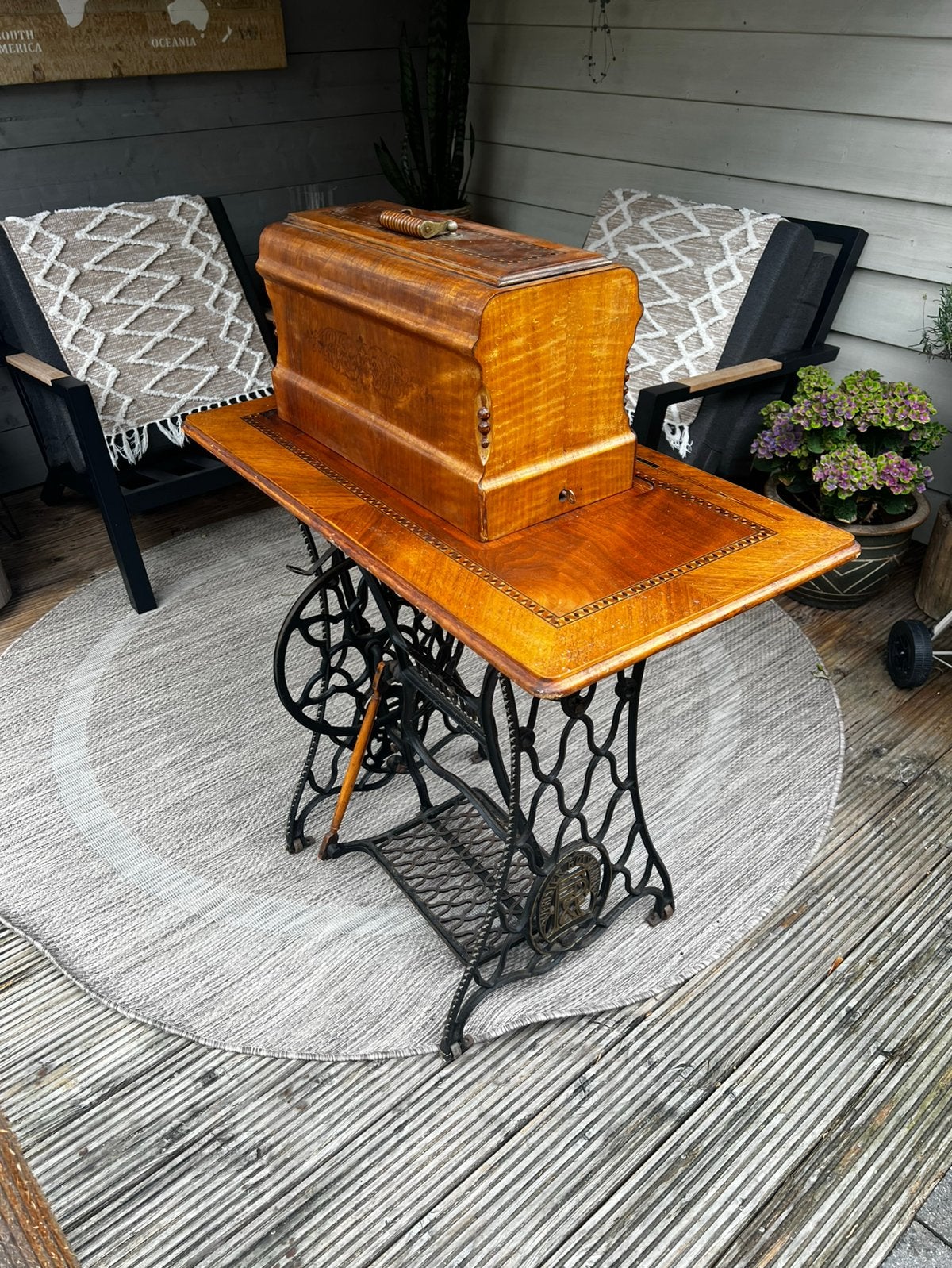 Antieke Singer Original Trapnaaimachine met Houten Kast, Ophalen