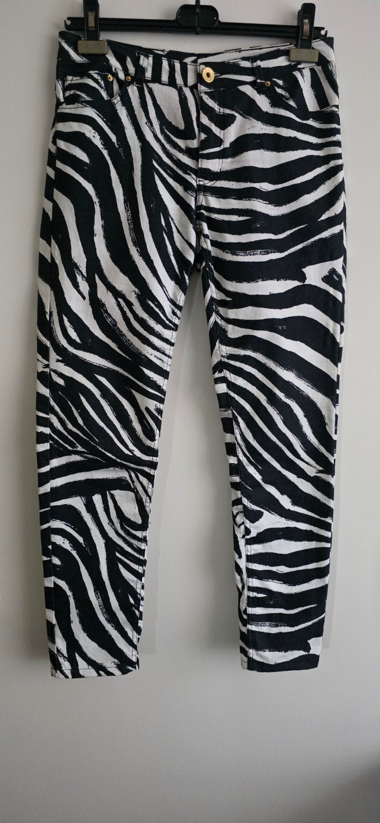 Te koop broek strak model, Maat 38/40 (M), Zwart, Nieuw, Ophalen of Verzenden