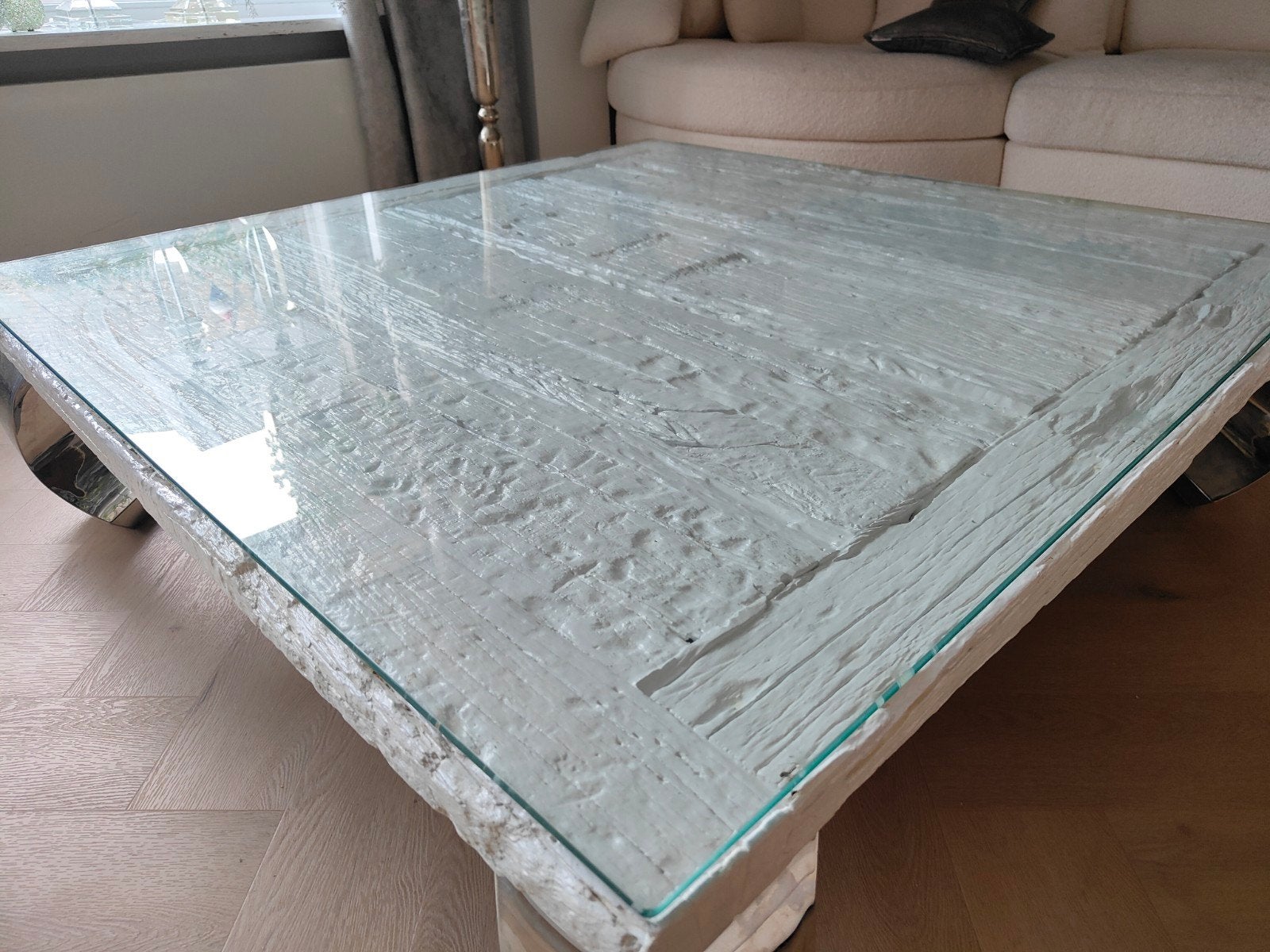 Unieke vierkante salontafel met glasplaat en chromen poten, Huis en Inrichting, Tafels | Salontafels, Ophalen, 50 tot 100 cm, Vierkant