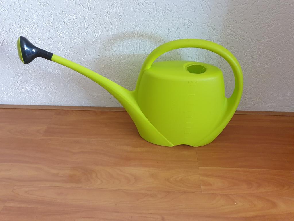 Design gieter 10.5 liter, Tuin en Terras, Gieters, Ophalen of Verzenden, Kunststof