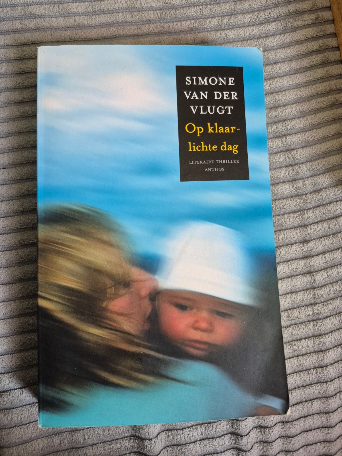 4 literaire thrillers van Simone van der Vlugt, Boeken, Ophalen of Verzenden, Gelezen