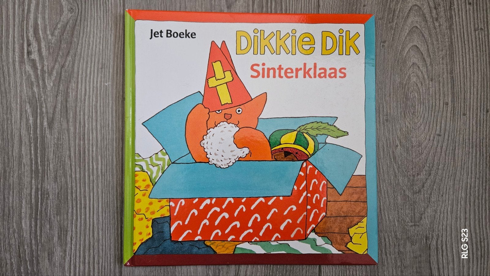 Dikkie Dik Kerstmis & Sinterklaas - Jet Boeke, Boeken, Ophalen of Verzenden, Zo goed als nieuw, Jet Boeke, 2 tot 3 jaar
