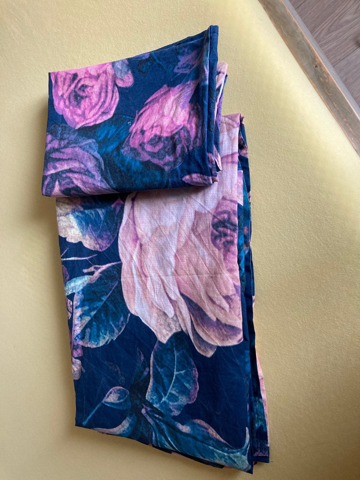 *1 Persoons dekbedovertrek met bloemen patroon *, Dekbedovertrek, Overige materialen, Ophalen of Verzenden, Zo goed als nieuw