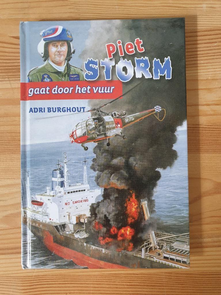 Boek - Hardcover - Piet Storm - Gaat door het Vuur, Ophalen of Verzenden, Gelezen, Fictie algemeen