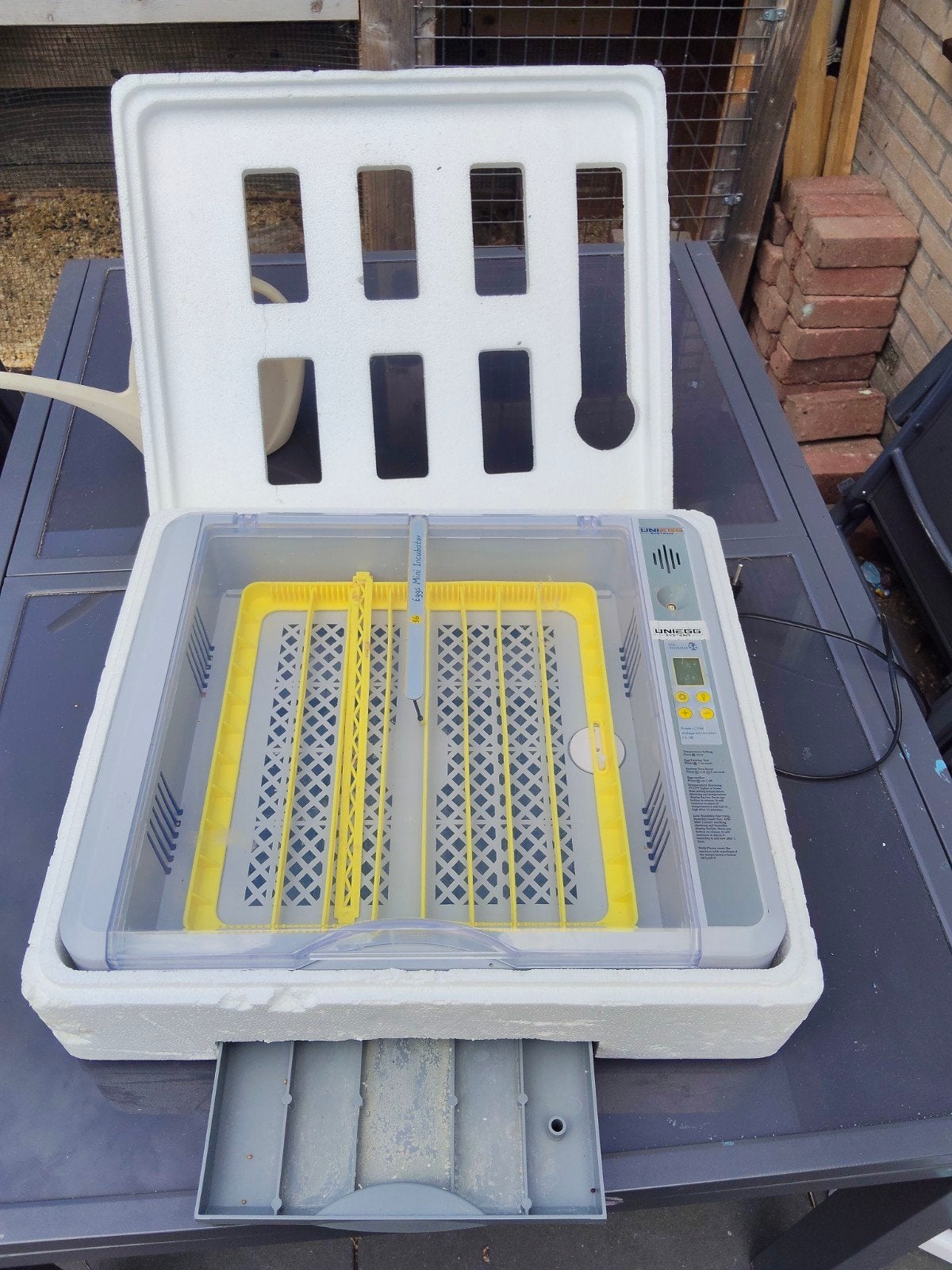 Broedmachine uni egg, Dieren en Toebehoren, Pluimvee | Toebehoren, Ophalen, Gebruikt, Broedmachine