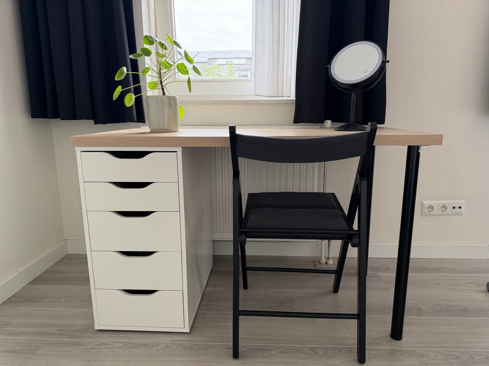 IKEA LAGKAPTEN/ALEX bureau met lades, Huis en Inrichting, Ophalen, Zo goed als nieuw, IKEA, Hout