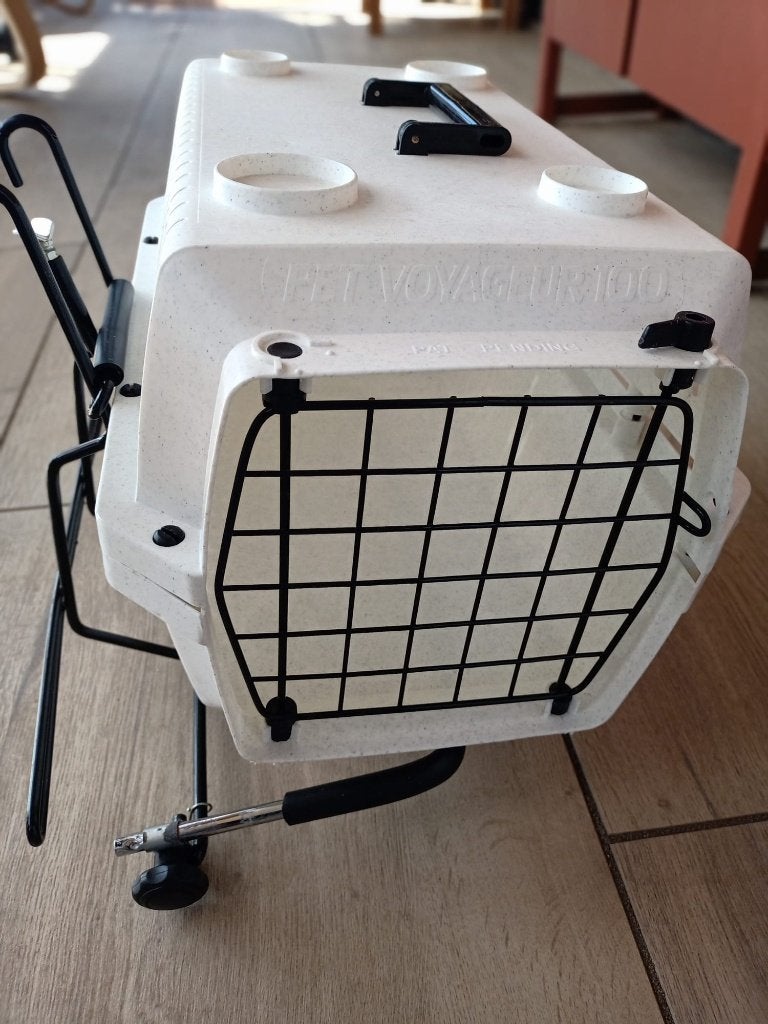 Reismandje kat of hond incl rek voor aan fiets, Ophalen, Zo goed als nieuw