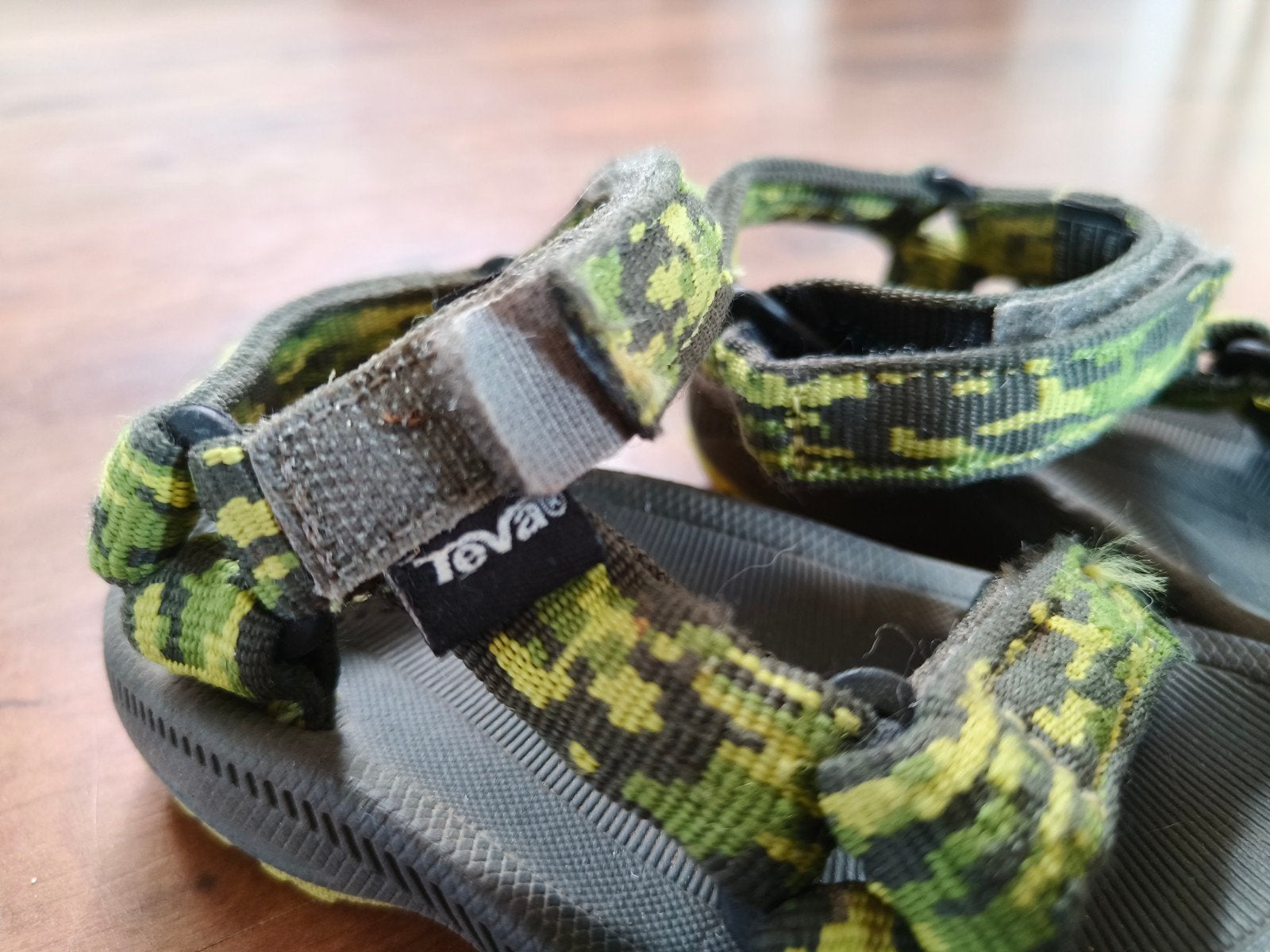 Teva sandalen voor kinderen, maat 20, camouflageprint, Gebruikt, Jongen of Meisje, Schoenen, Teva