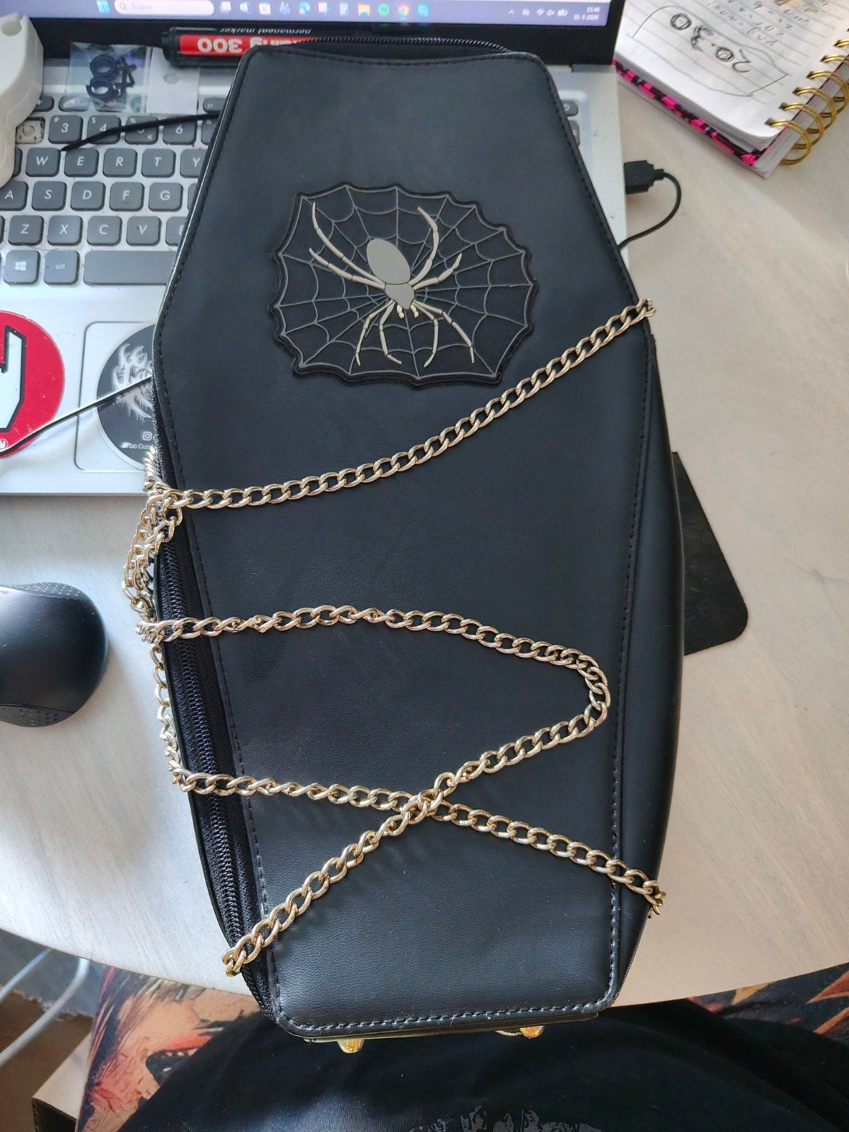 Gothic Black Metal Doodskist Tas met Spinneweb Design, Ophalen of Verzenden, Zo goed als nieuw, Zwart, Schoudertasje