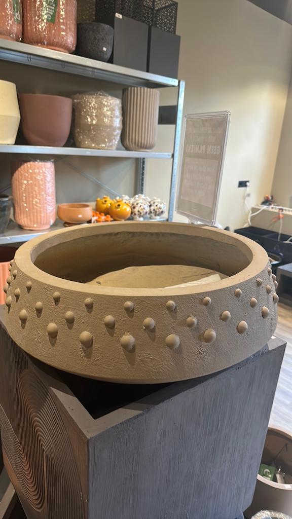 Decoratieve schaal met nopjes - Beige, Tuin en Terras, Overige materialen, Minder dan 30 cm, Minder dan 60 cm, Rond
