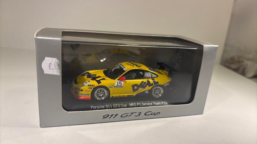 Porsche 911 gt3 cup michelin 2006 minichamps 1.43