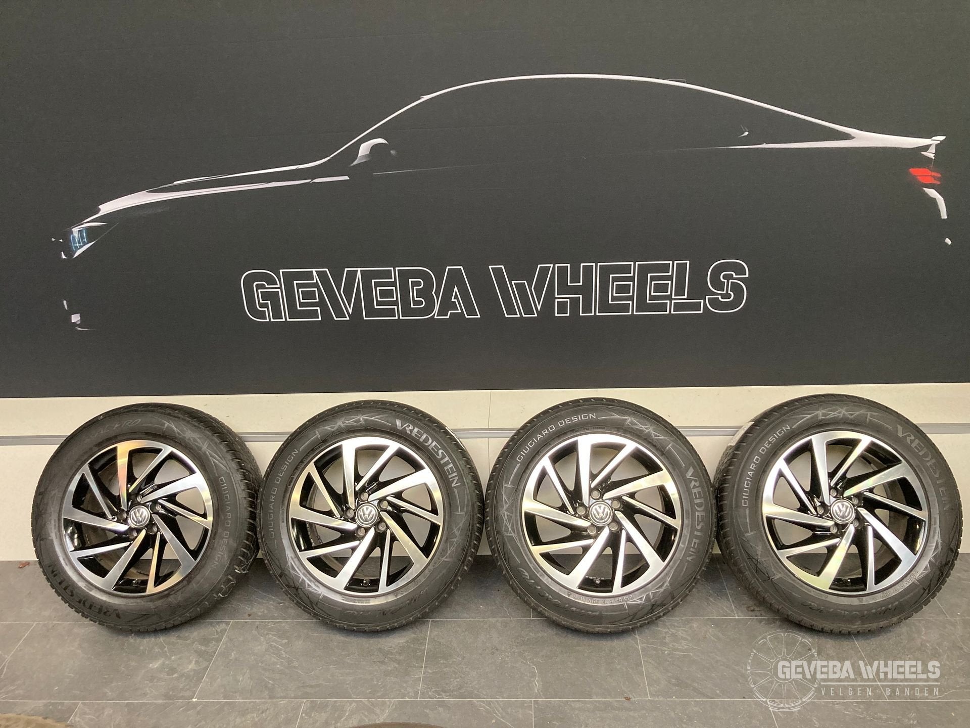 17” originele Volkswagen Tiguan 5NA velgen + winterbanden, -, -, Banden en Velgen, 17 inch