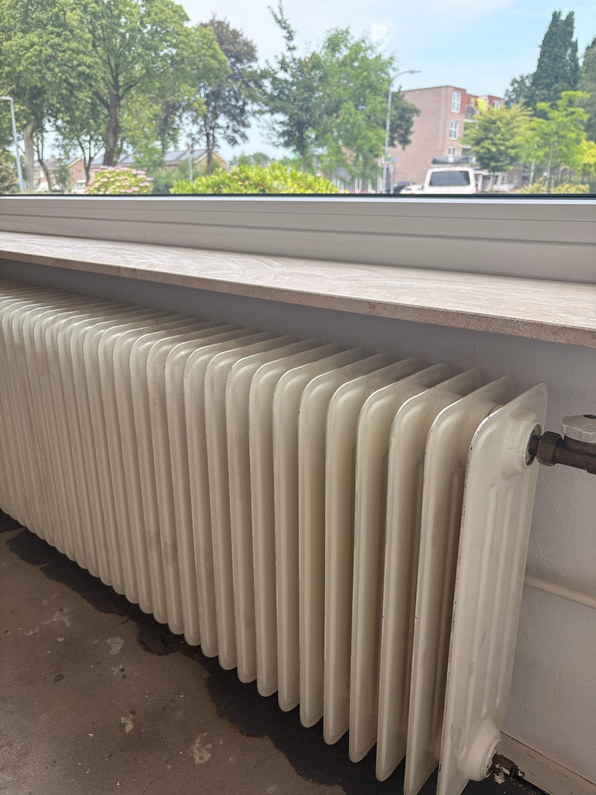 Gietijzeren radiator 270 cm, Doe-het-zelf en Verbouw, Verwarming en Radiatoren, Ophalen, 30 tot 80 cm, Gebruikt, Radiator