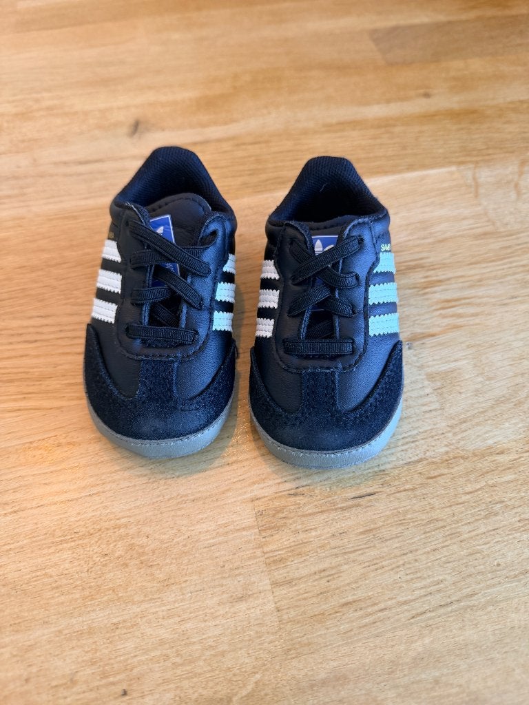 Adidas samba maat 18, Kleding | Heren, Schoenen, Ophalen, Zo goed als nieuw, Adidas
