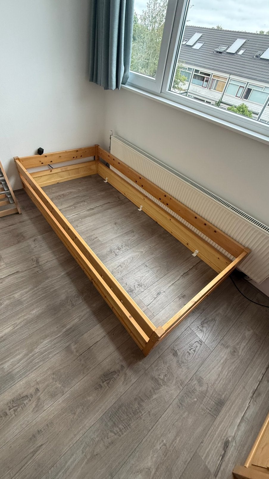 Lundia bed met bedbodem, 90 cm, Eenpersoons, Ophalen of Verzenden, Zo goed als nieuw