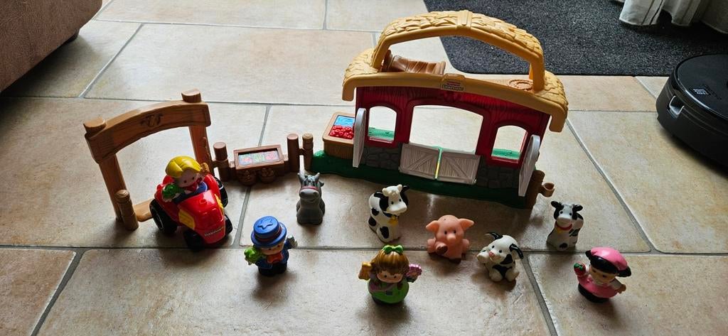 Little People Paardenstal
Veel poppetjes en diertjes, Ophalen of Verzenden