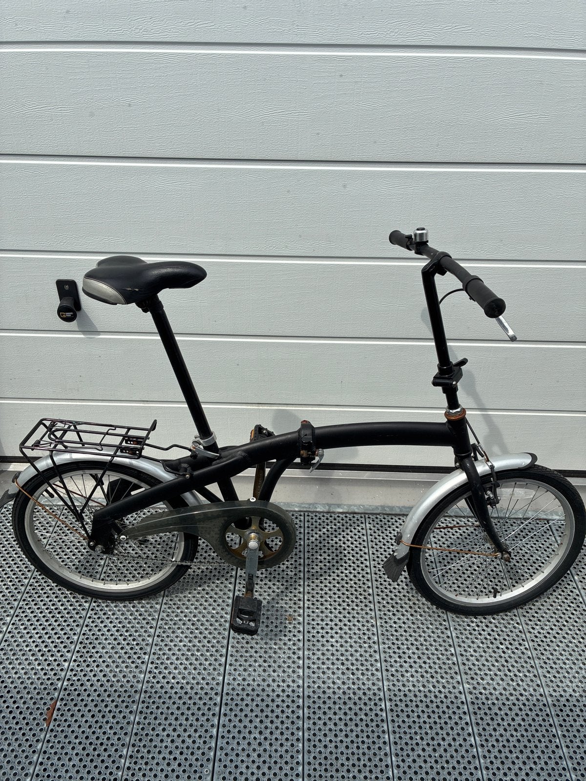 Opvouwbare fiets met bagagedrager, Fietsen en Brommers, Fietsen | Vouwfietsen, Overige merken, 20 inch of meer, Gebruikt, Ophalen of Verzenden