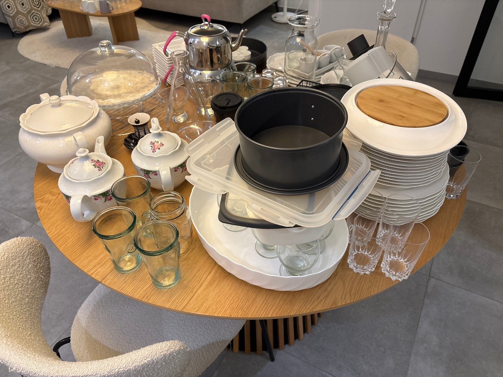 Gratis ophalen: alleen vandaag!, Huis en Inrichting, Keuken | Servies, Ophalen, Gebruikt, Bord(en), Overige stijlen
