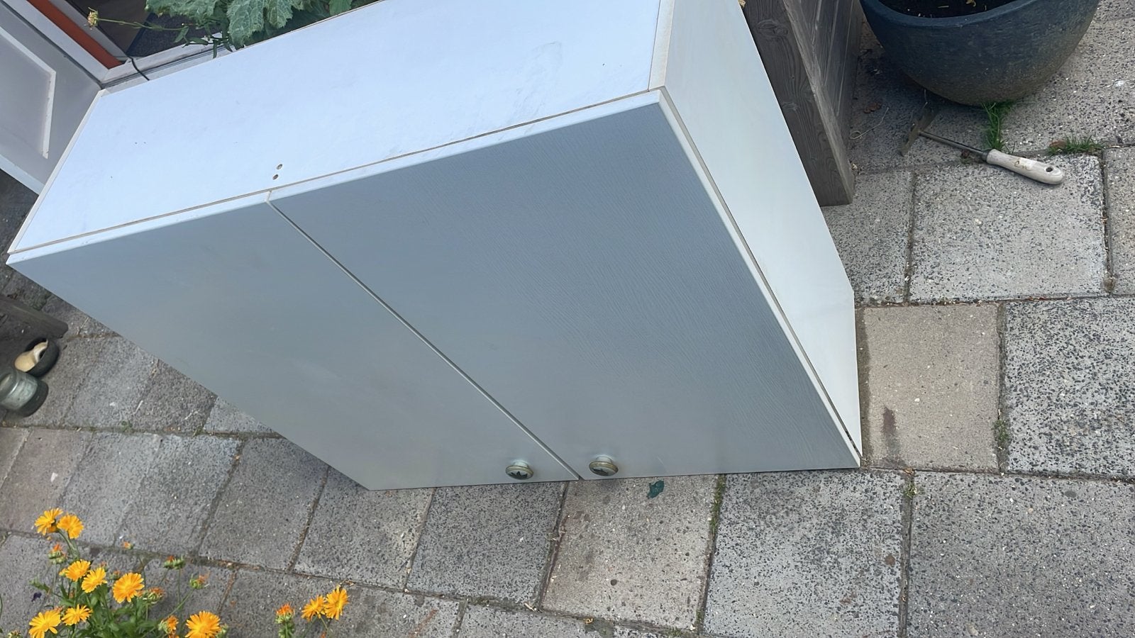 Witte keuken/badkamer kast met twee deuren, Ophalen, Gebruikt