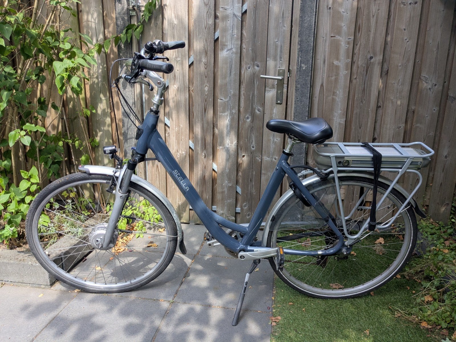 Defecte Stella e-bike met voorwielmotor, Gebruikt, 51 tot 55 cm, 30 tot 50 km per accu, Ophalen