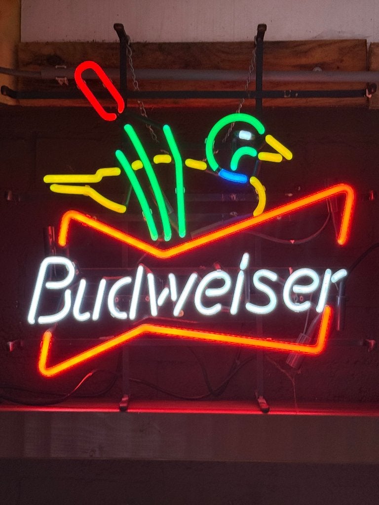 Budweiser Neon reclame lichtbak vintage geen emaille, Verzamelen, Ophalen, Zo goed als nieuw, Lichtbak of (neon) lamp