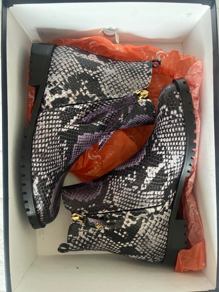 Colette Sol Enkellaarzen Lila Snake Maat 36 en  37, Ophalen of Verzenden, Nieuw, Overige kleuren, Lage of Enkellaarzen