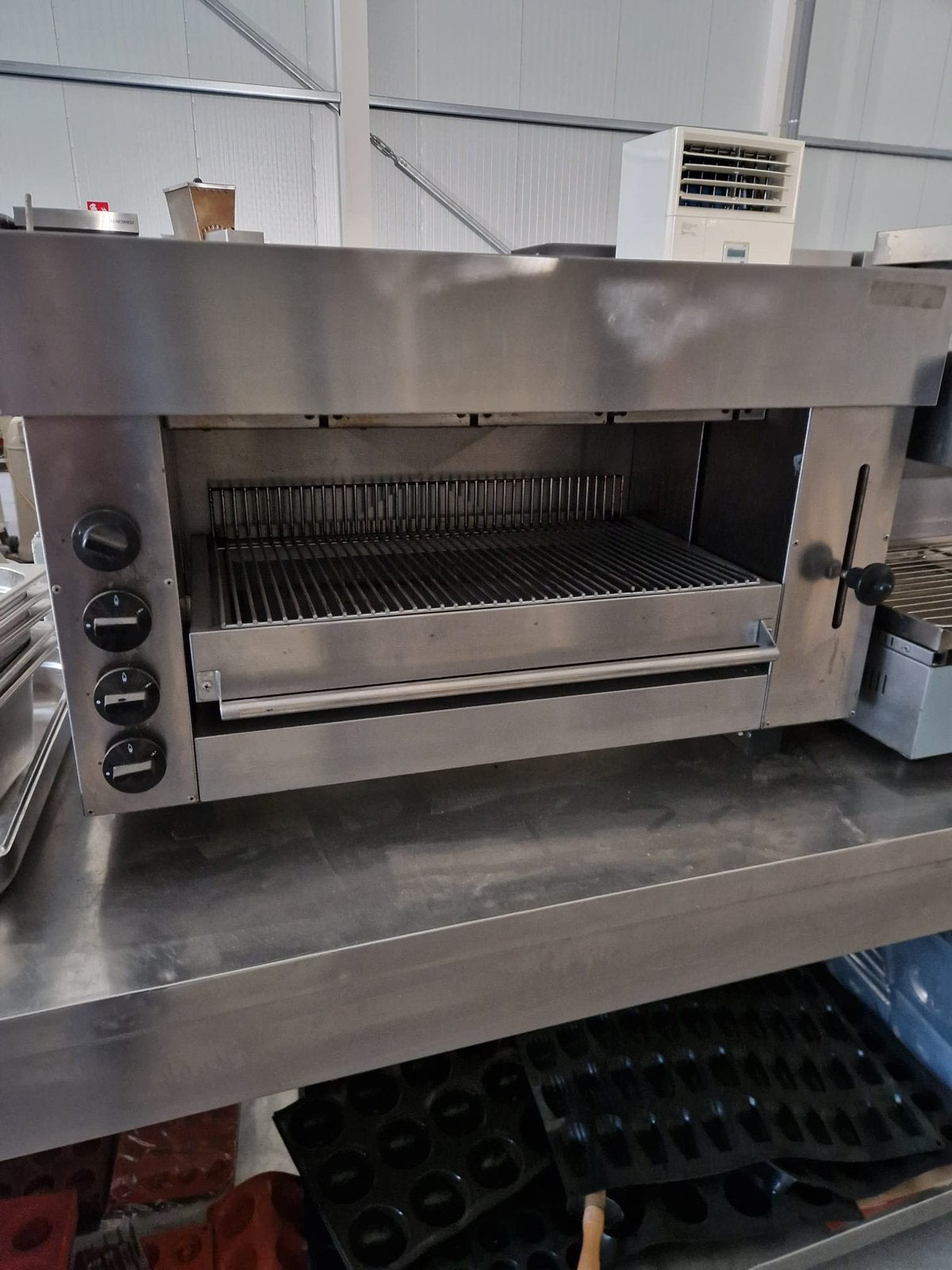 Professionele pitaoven / salamander grill – RVS horeca, Ophalen, Uitneembare platen, Zo goed als nieuw