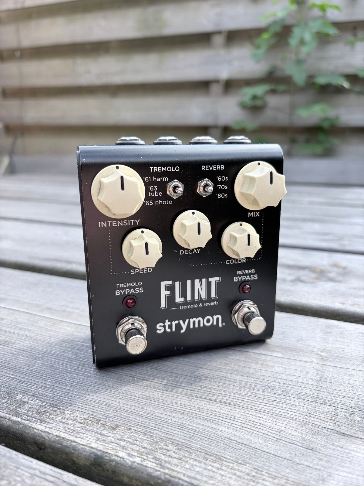 Strymon Flint Tremolo & Reverb gitaarpedaal, Muziek en Instrumenten, Effecten, Ophalen of Verzenden, Gebruikt, Reverb