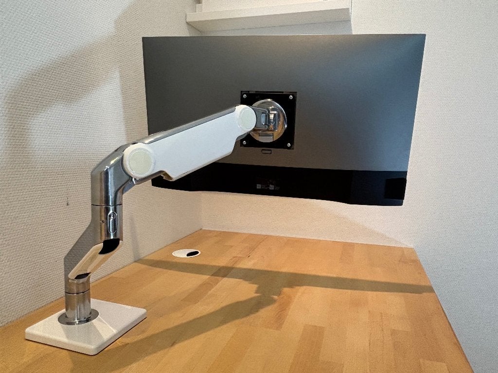 Humanscale M8.1 Single monitor Arm, Gebruikt, IPS, Ophalen of Verzenden, Ultra HD (4K)