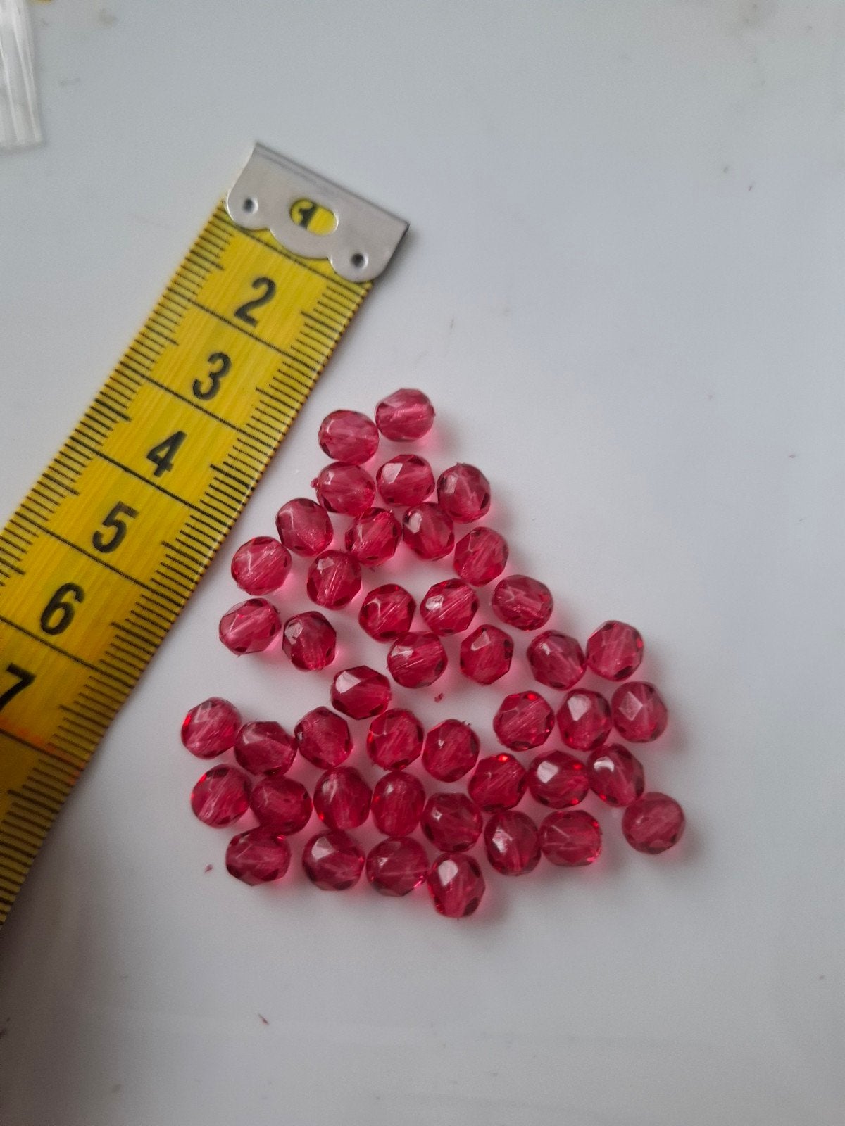 44 stuks 6 mm Tsjechische glaskralen roze kralen partij, Kraal, -, -, Nieuw