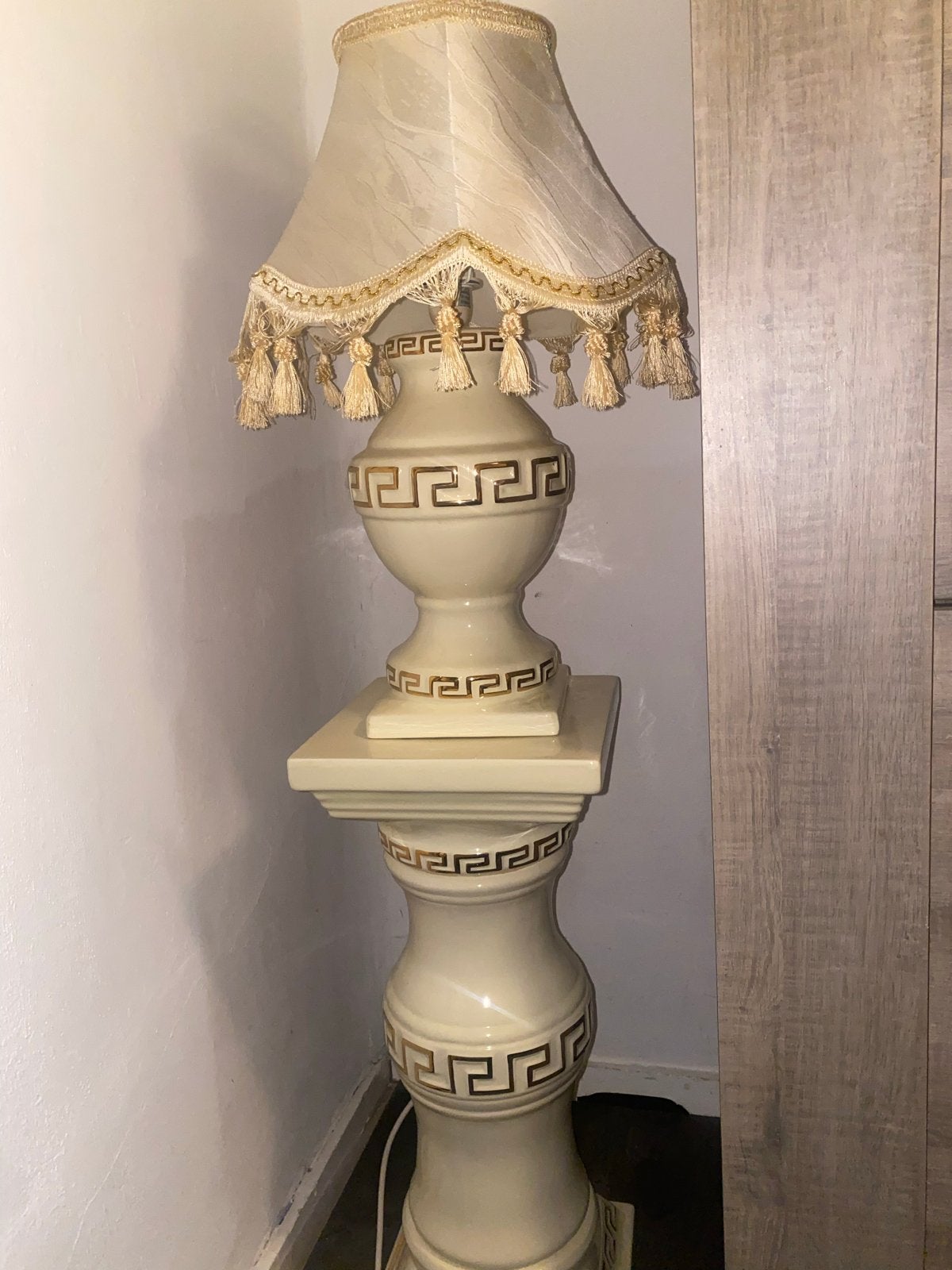 Elegante Versace-stijl zuil met lamp - Klassiek design, Ophalen, Gebruikt, E27 (groot), 100 tot 150 cm