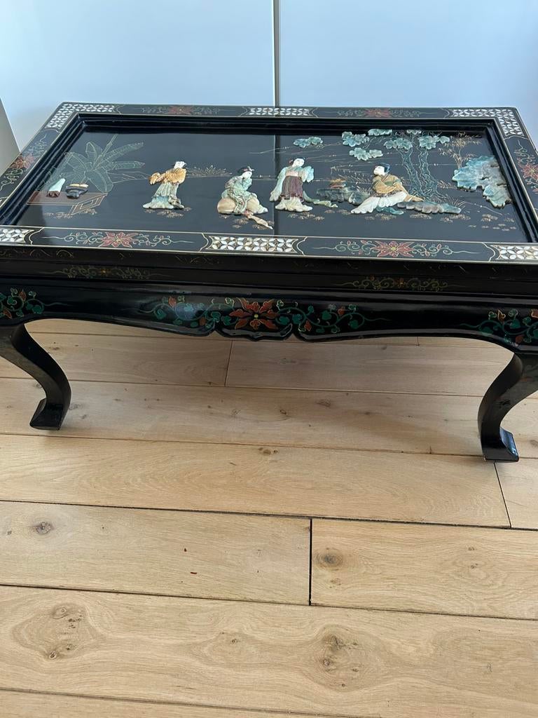 Chinese salontafel met zwart lakwerk, speksteen en parelmoer, Ophalen, Gebruikt, 50 tot 100 cm, 50 tot 100 cm
