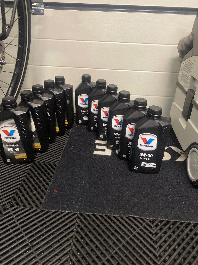 Olie valvoline 5l 5w40 en 6L5w30 nieuw, Ophalen of Verzenden
