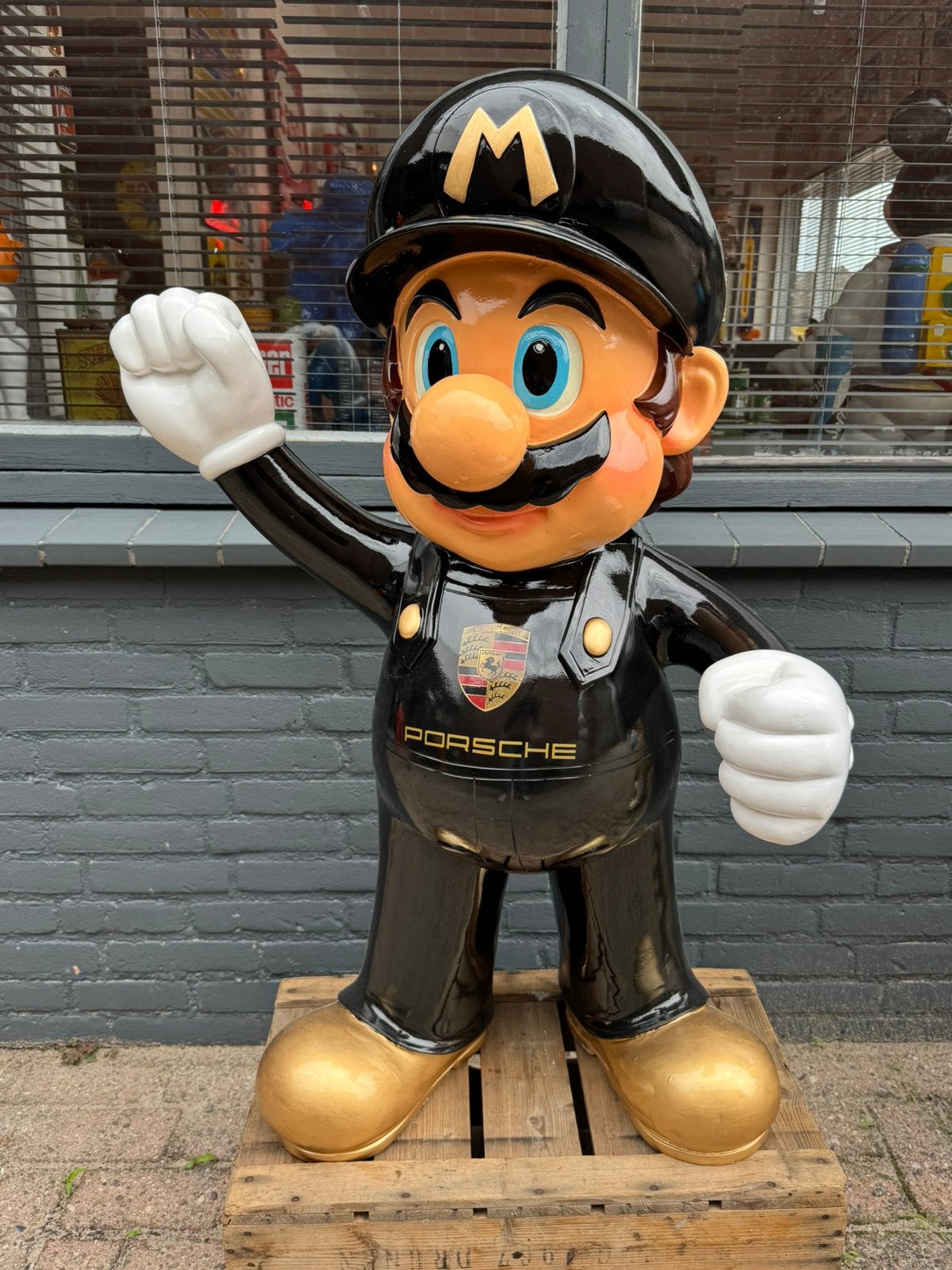 Unieke Mario Porsche Beeld - Zwart/Goud, Verzamelen, Ophalen, Reclamebord, ., Zo goed als nieuw
