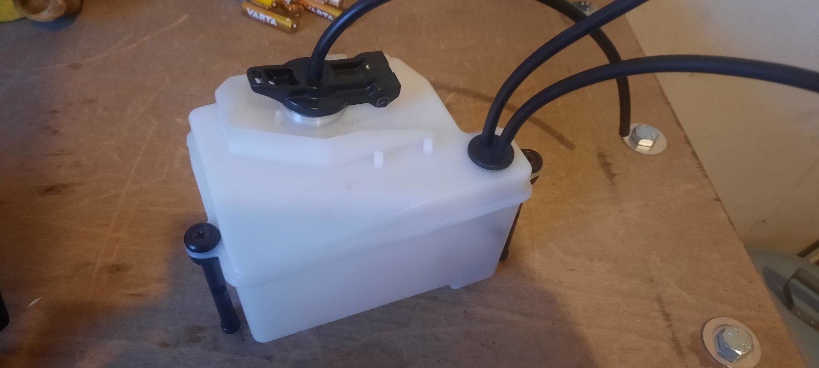 mcd benzinetank compleet zgan., Benzine, Verzenden, Zo goed als nieuw, Onderdeel